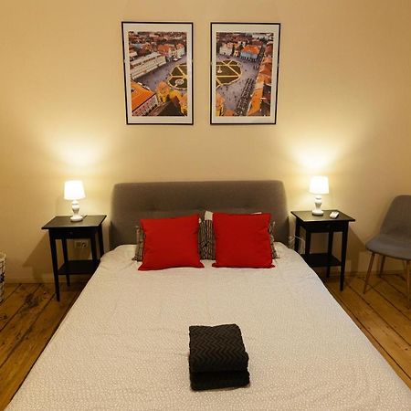 Chic Apartment In Historical City Center Timişoara Exteriör bild