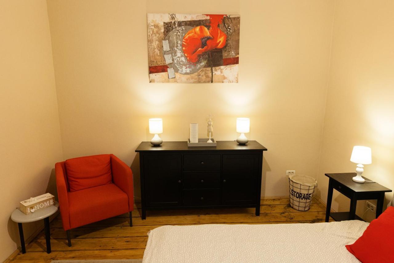 Chic Apartment In Historical City Center Timişoara Exteriör bild