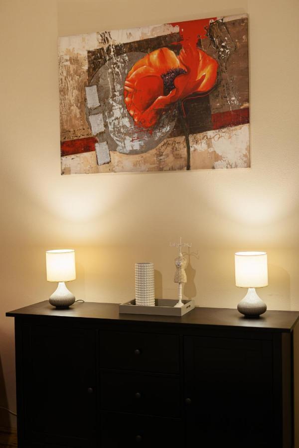 Chic Apartment In Historical City Center Timişoara Exteriör bild