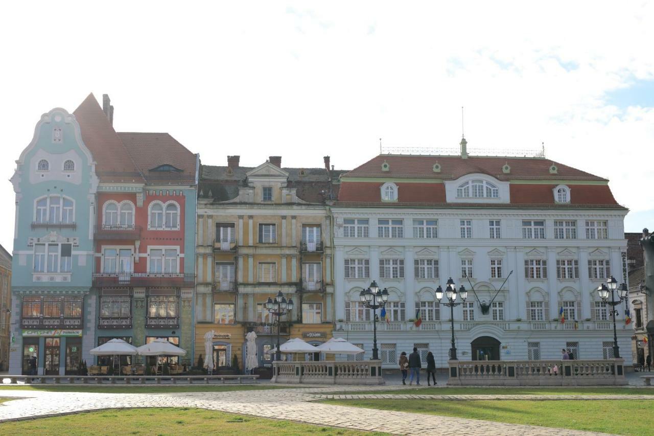 Chic Apartment In Historical City Center Timişoara Exteriör bild